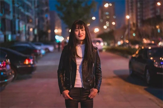 “DDLG世界揭秘”-新人必知的甜蜜与挑战！ 一