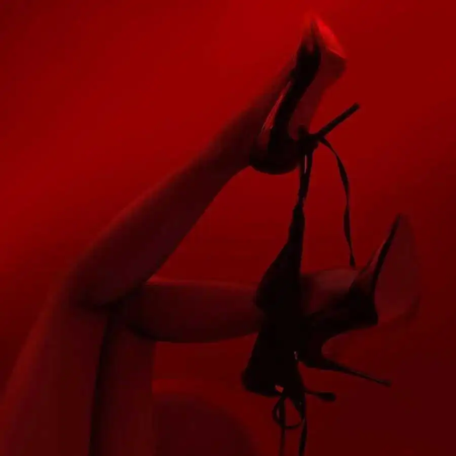 “你知道dom在BDSM中扮演的真正角色是什么吗？” 一