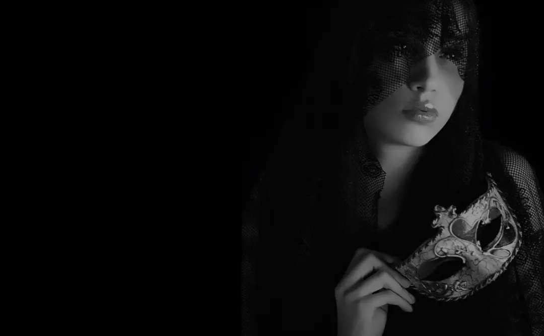 “DDLG”究竟是什么?为什么它在某些圈子里被广泛谈论? 一